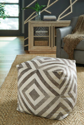 Coral Furniture - Ashley Furniture - Hartselle Pouf - Pouf / Brown - A1000982
