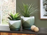 Coral Furniture - Ashley Furniture - Ardenridge Planter (Set of 2) - Planter Set (Set of 2) / Green/White - A2000579