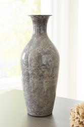 Coral Furniture - Ashley Furniture - Brockwich Vase - Vase / Antique Gray - A2000587