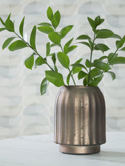 Coral Furniture - Ashley Furniture - Briarcott Vase - Vase / Brown - A2000703