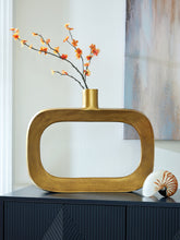 Coral Furniture - Ashley Furniture - Lawtonville Vase - Vase / Antique Gold Finish - A2000751