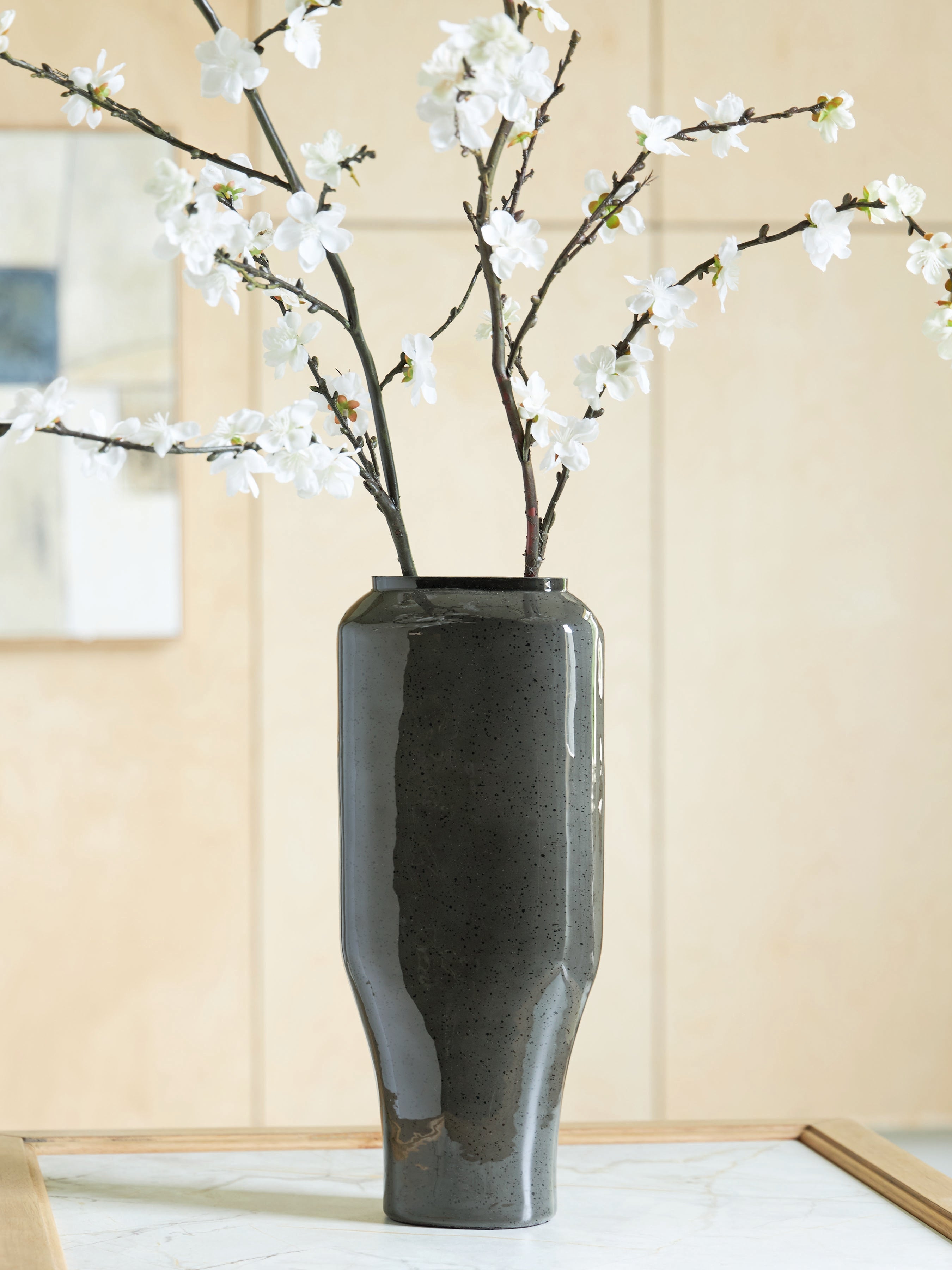 Coral Furniture - Ashley Furniture - Kierlain Vase - Vase / Gray/Black - A2000809