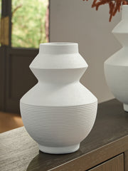 Coral Furniture - Ashley Furniture - Naveen Vase - Vase / White - A2000870