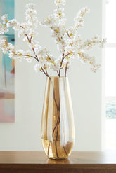 Coral Furniture - Ashley Furniture - Rhettman Vase - Vase / Amber - A2900006