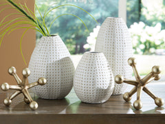 Coral Furniture - Ashley Furniture - Azerton Accessory Set (Set of 5) - Accessory Set (5/CN) / White/Gold Finish - A2C00209