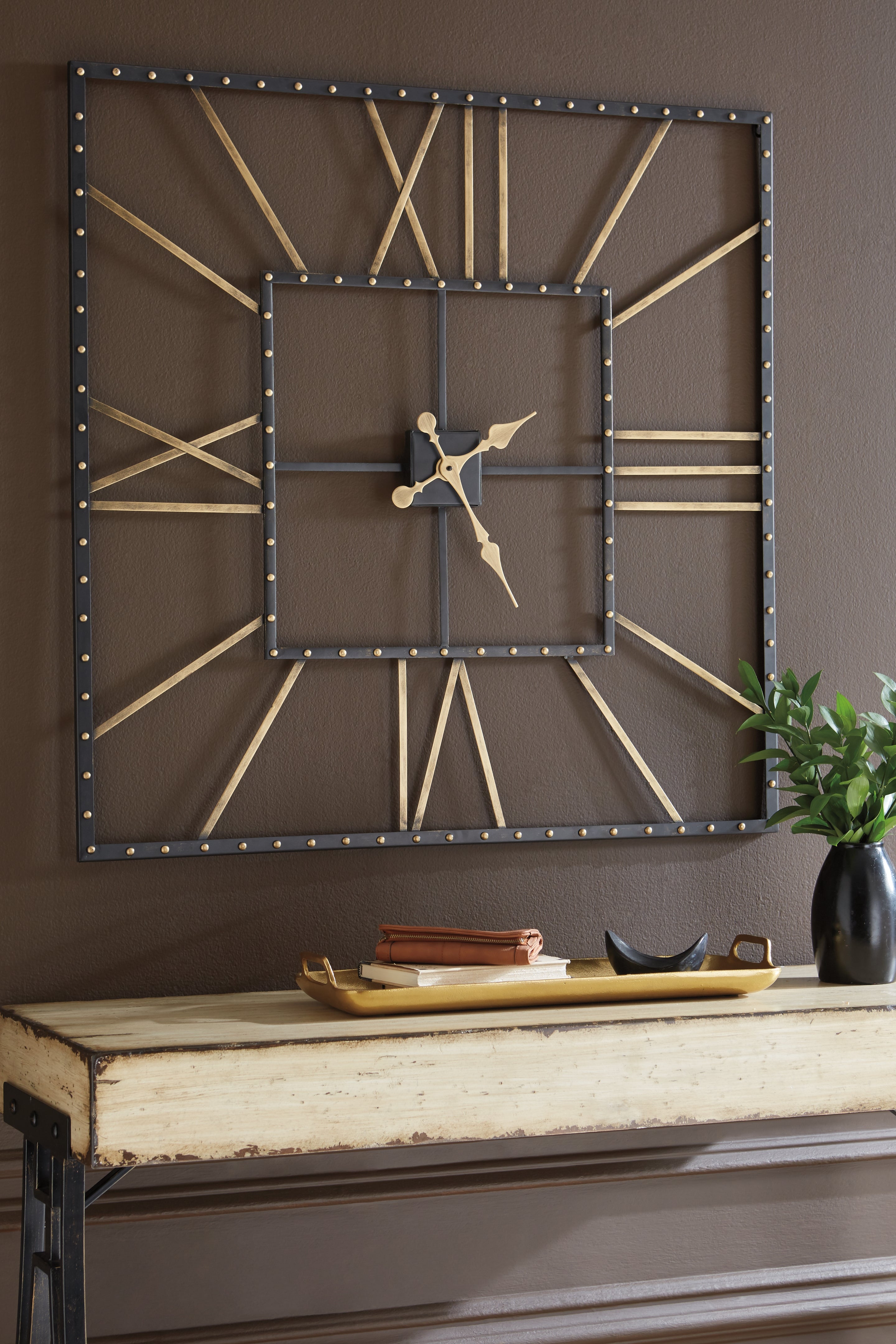 Coral Furniture - Ashley Furniture - Thames Wall Decor - Wall Clock / Black/Gold Finish - A8010112