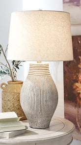Coral Furniture - Ashley Furniture - Layal Lighting - Table Lamp (Set of 2) / Beige - L235634X2