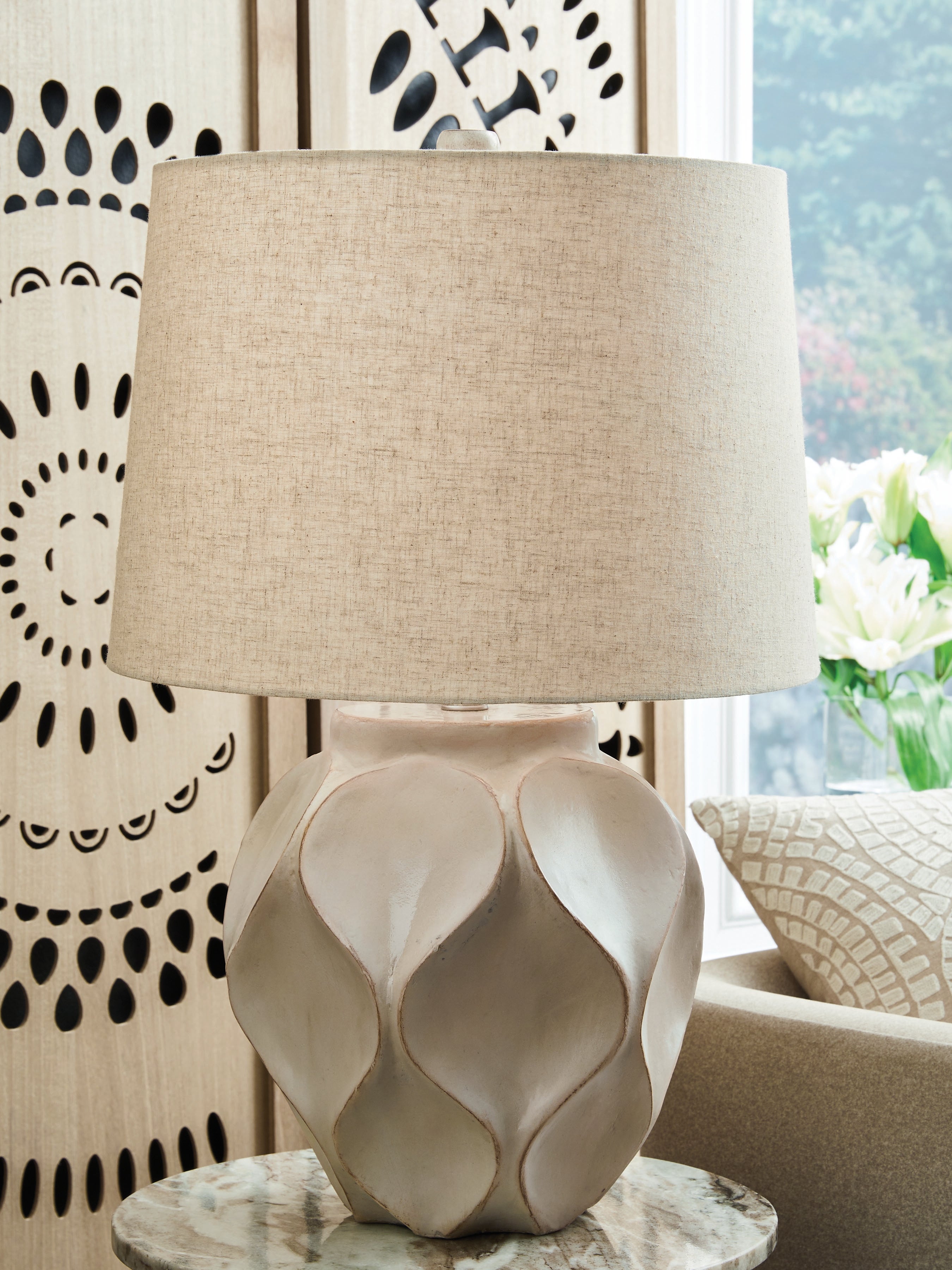 Coral Furniture - Ashley Furniture - Edselham Lighting - Paper Table Lamp (1/CN) / Distressed Cream - L235974