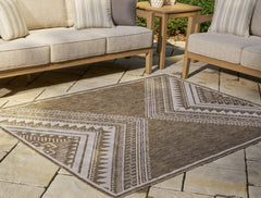 Coral Furniture - Ashley Furniture - Dunsler Rug - 8' x 10' Rug / Brown/Cream - R900011