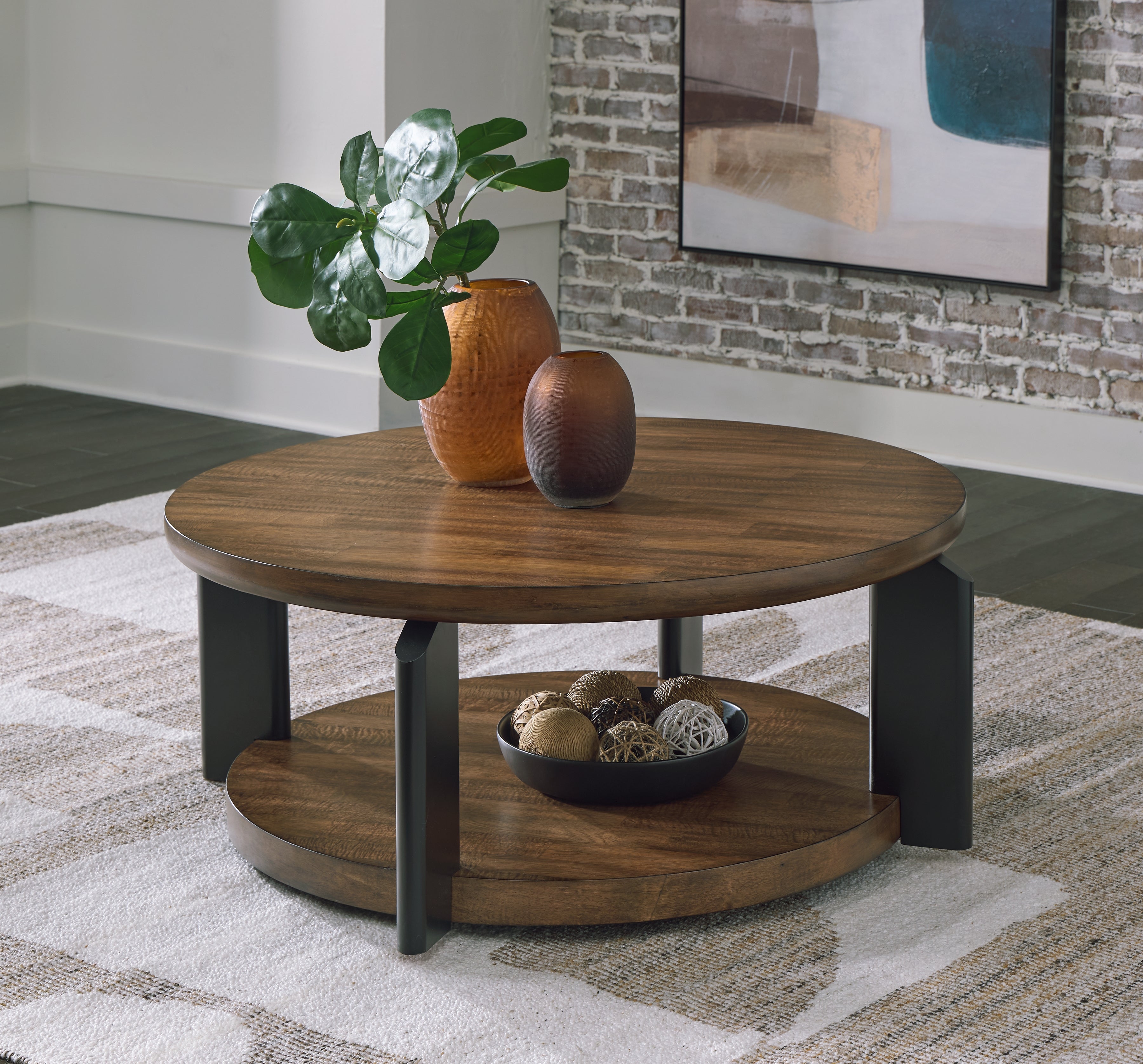 Coral Furniture - Ashley Furniture - Kraeburn Coffee Table - Round Cocktail Table / Brown/Black - T624-8