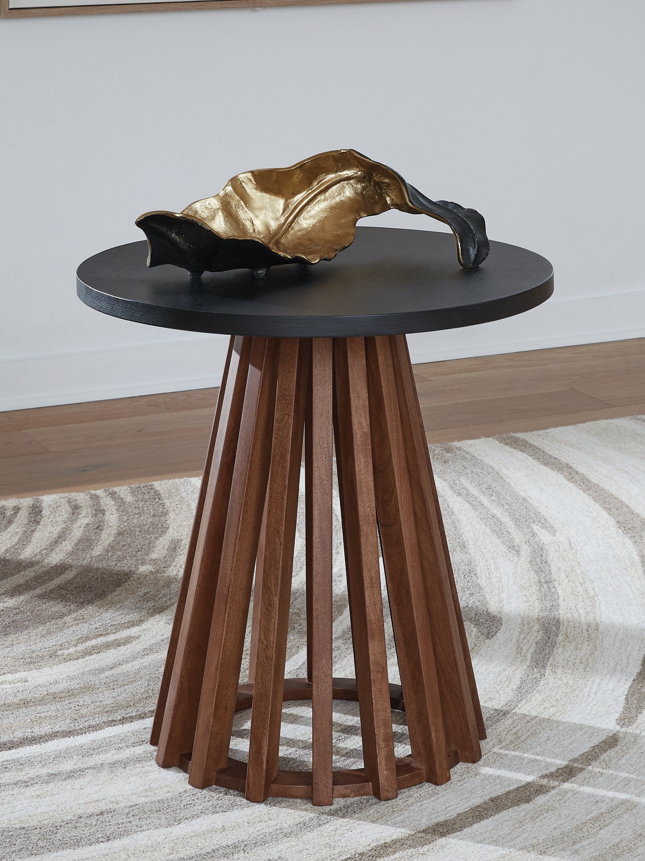 Coral Furniture - Ashley Furniture - Kallari End Table - Round End Table / Warm Brown/Black - T737-6