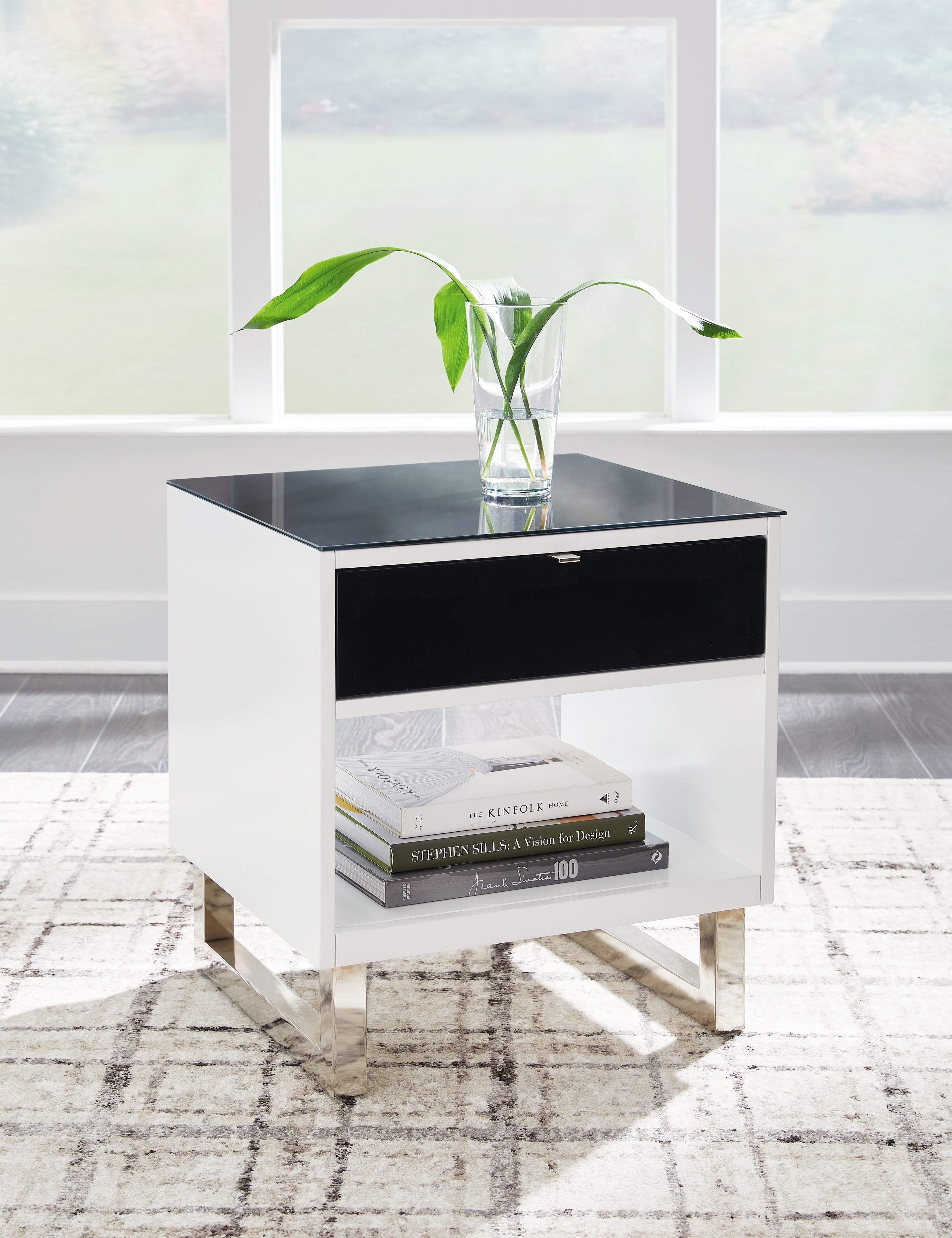 Coral Furniture - Ashley Furniture - Gardoni End Table - Rectangular End Table / White/Black - T756-3
