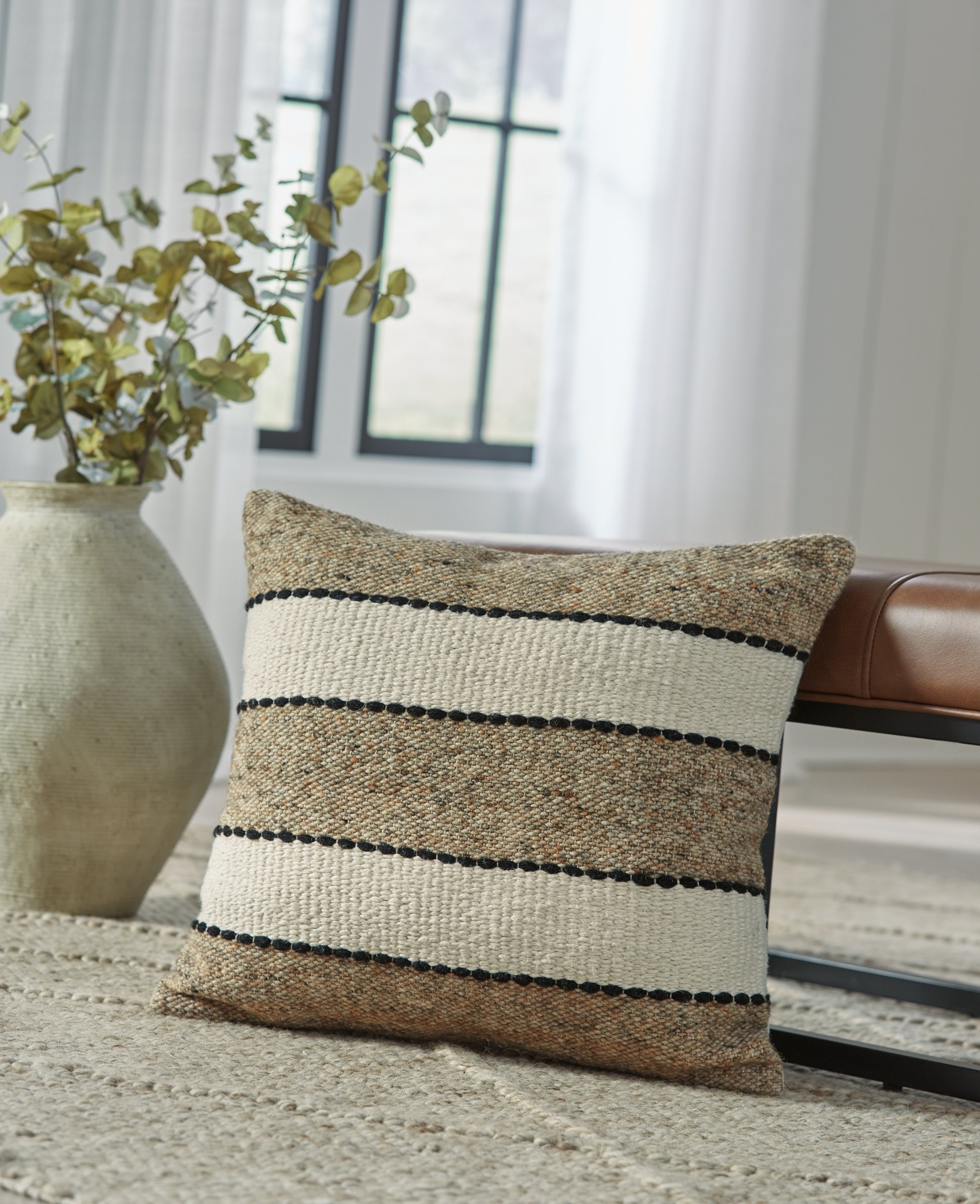 Coral Furniture - Ashley Furniture - Rueford Pillows - Pillow / Brown/Black/Natural - A1001063P