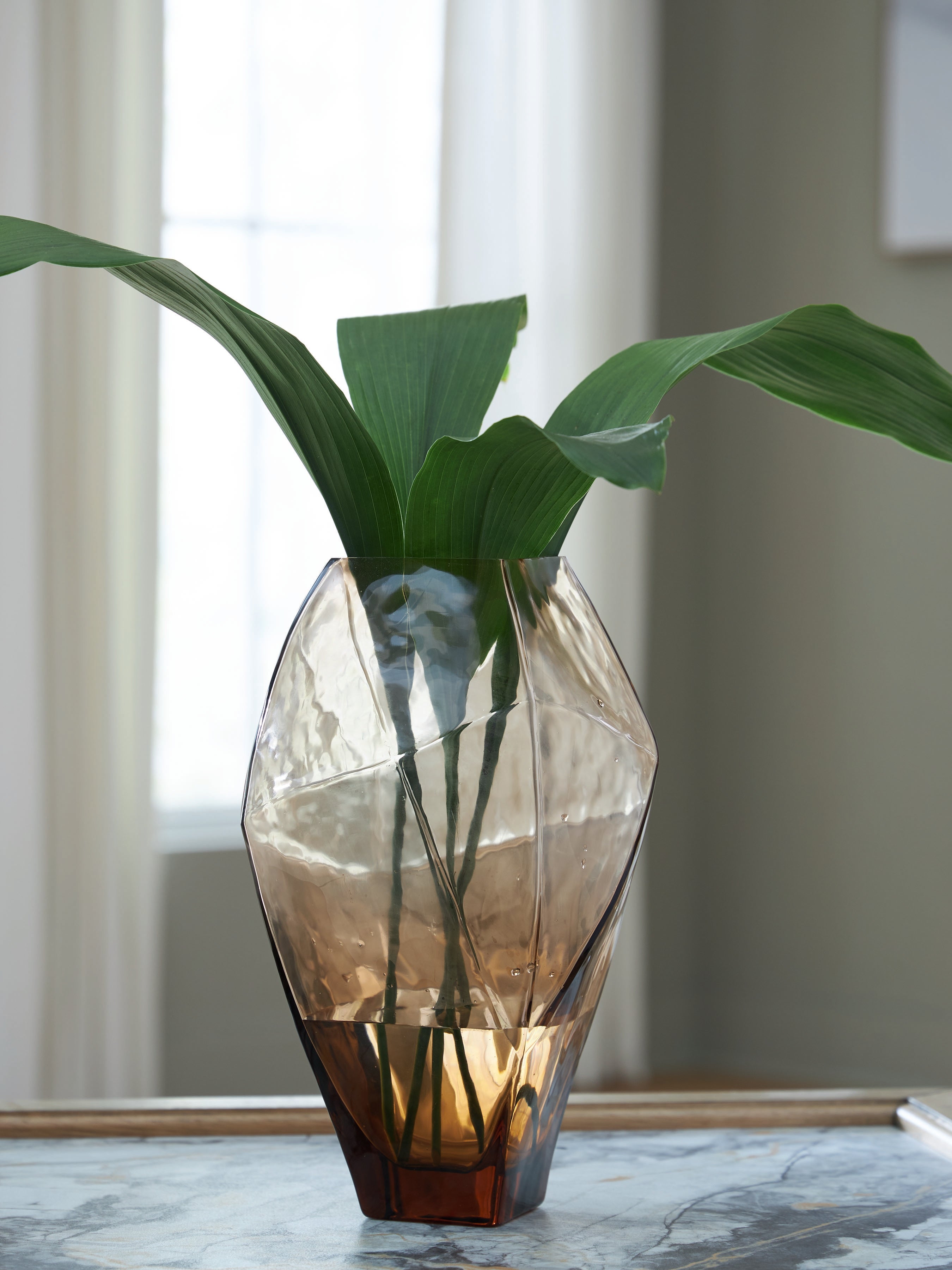 Coral Furniture - Ashley Furniture - Ewart Vase - Vase / Light Brown - A2000867