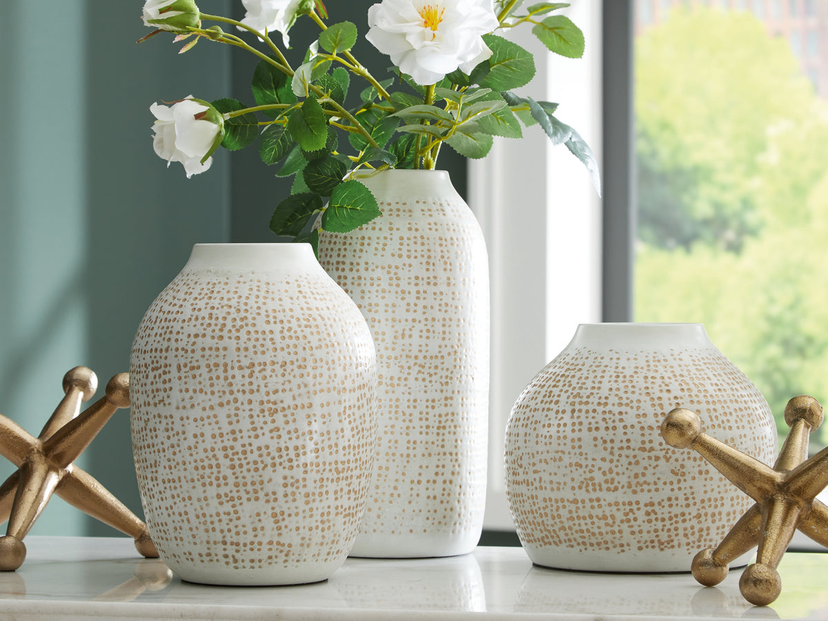 Coral Furniture - Ashley Furniture - Vinburn Accessory Set (Set of 5) - Accessory Set (5/CN) / White/Gold Finish - A2C00213