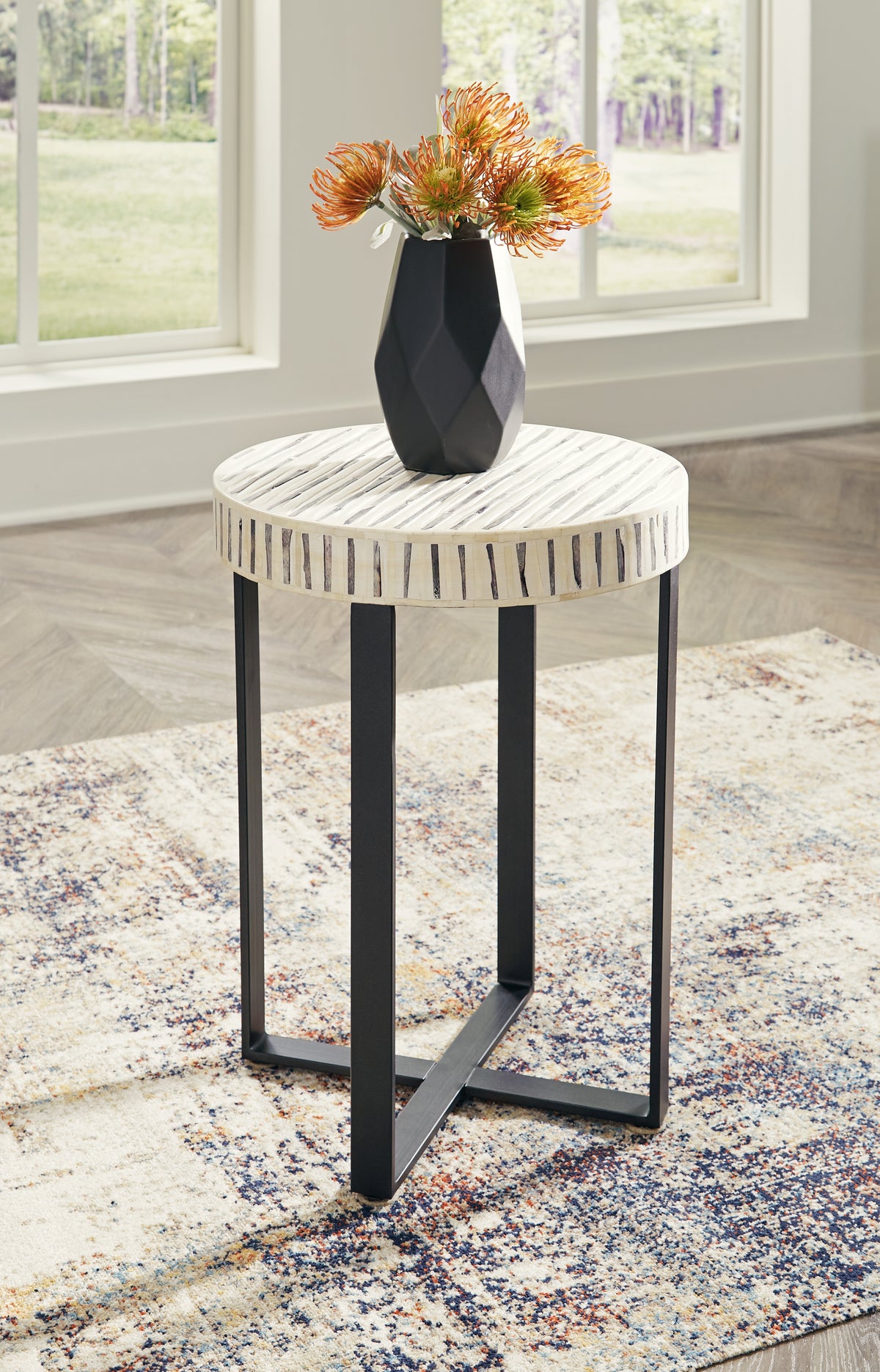 Coral Furniture - Ashley Furniture - Crewridge Accent Table - Accent Table / Black/Cream - A4000530