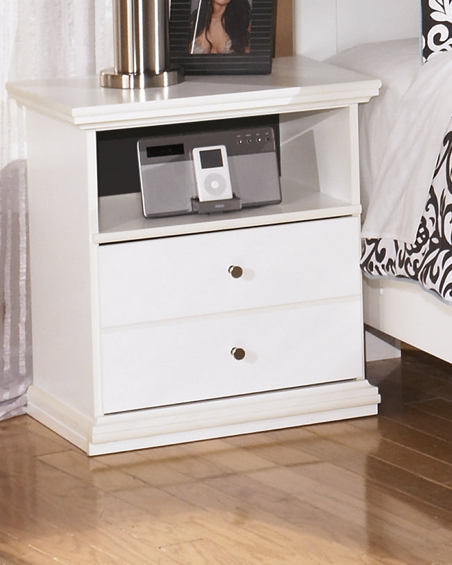 Coral Furniture - Ashley Furniture - Bostwick Shoals Bedroom - Dresser and Mirror / White - B139B40