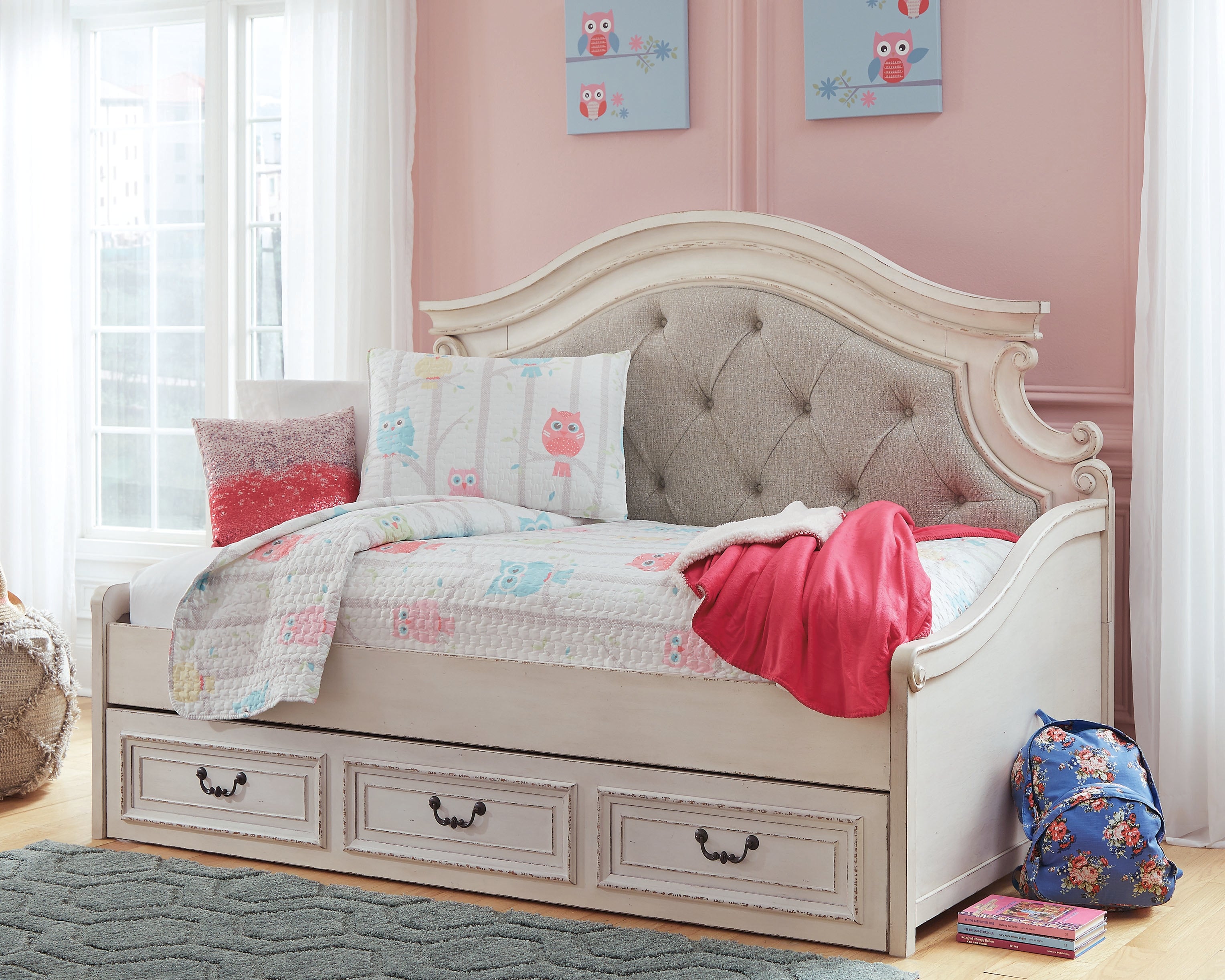 Coral Furniture - Ashley Furniture - Realyn Bedroom - Twin Day Bed with 1 Large Storage Drawer / Chipped White - B743B15