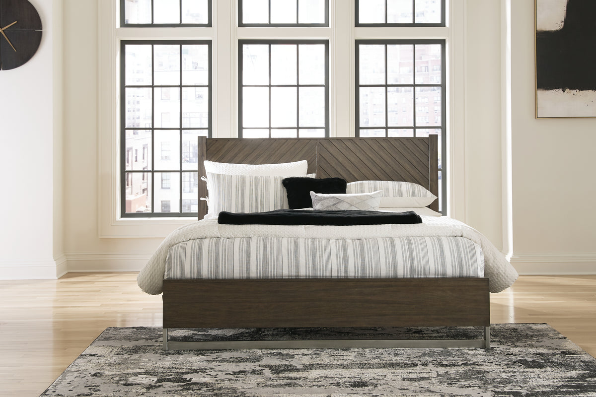 Coral Furniture - Ashley Furniture - Arkenton Bedroom - Five Drawer Chest / Grayish Brown/White - B786-46