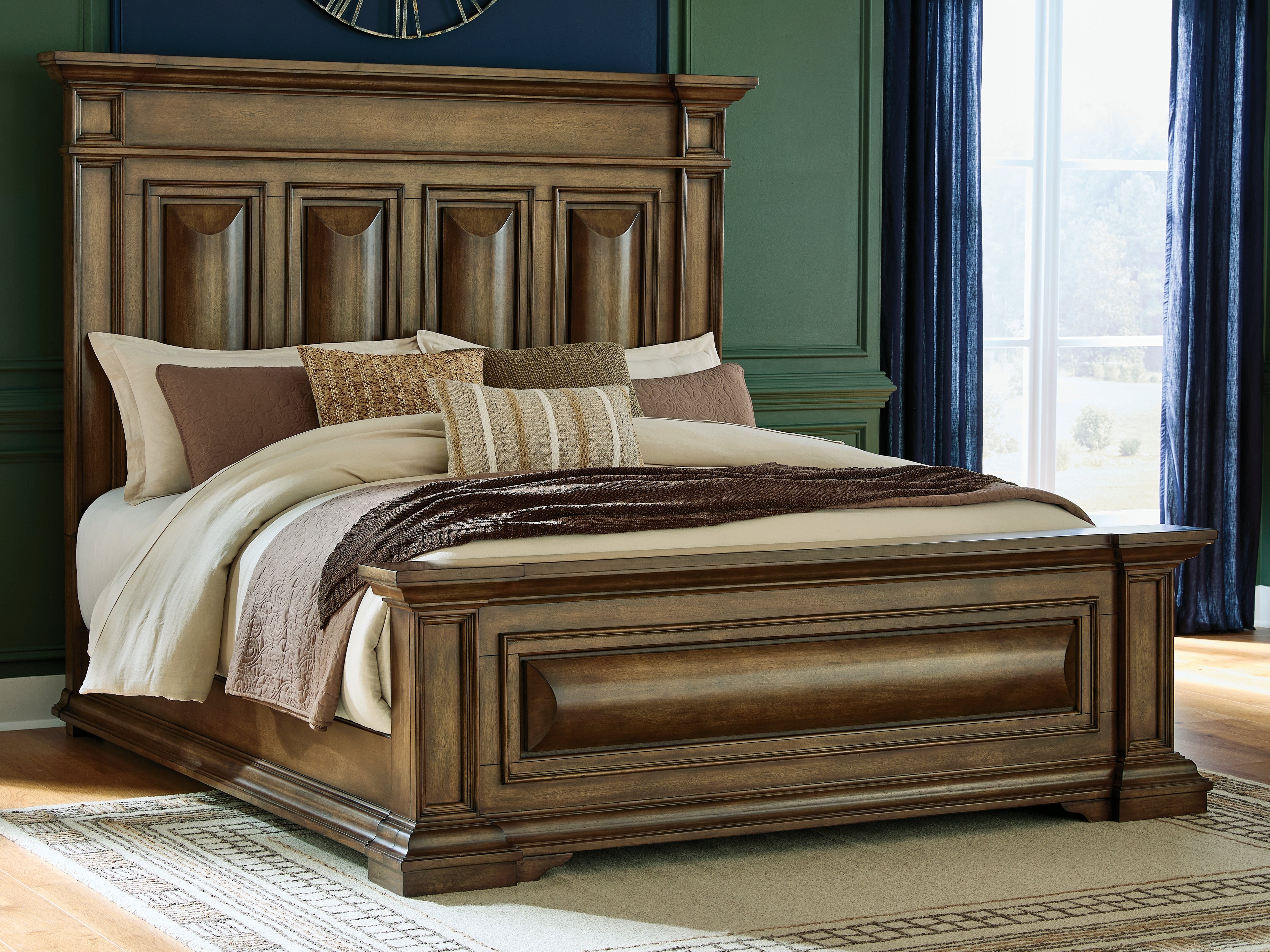 Coral Furniture - Ashley Furniture - Frantanna Bedroom - King Panel Bed / Brown - PCB949B6