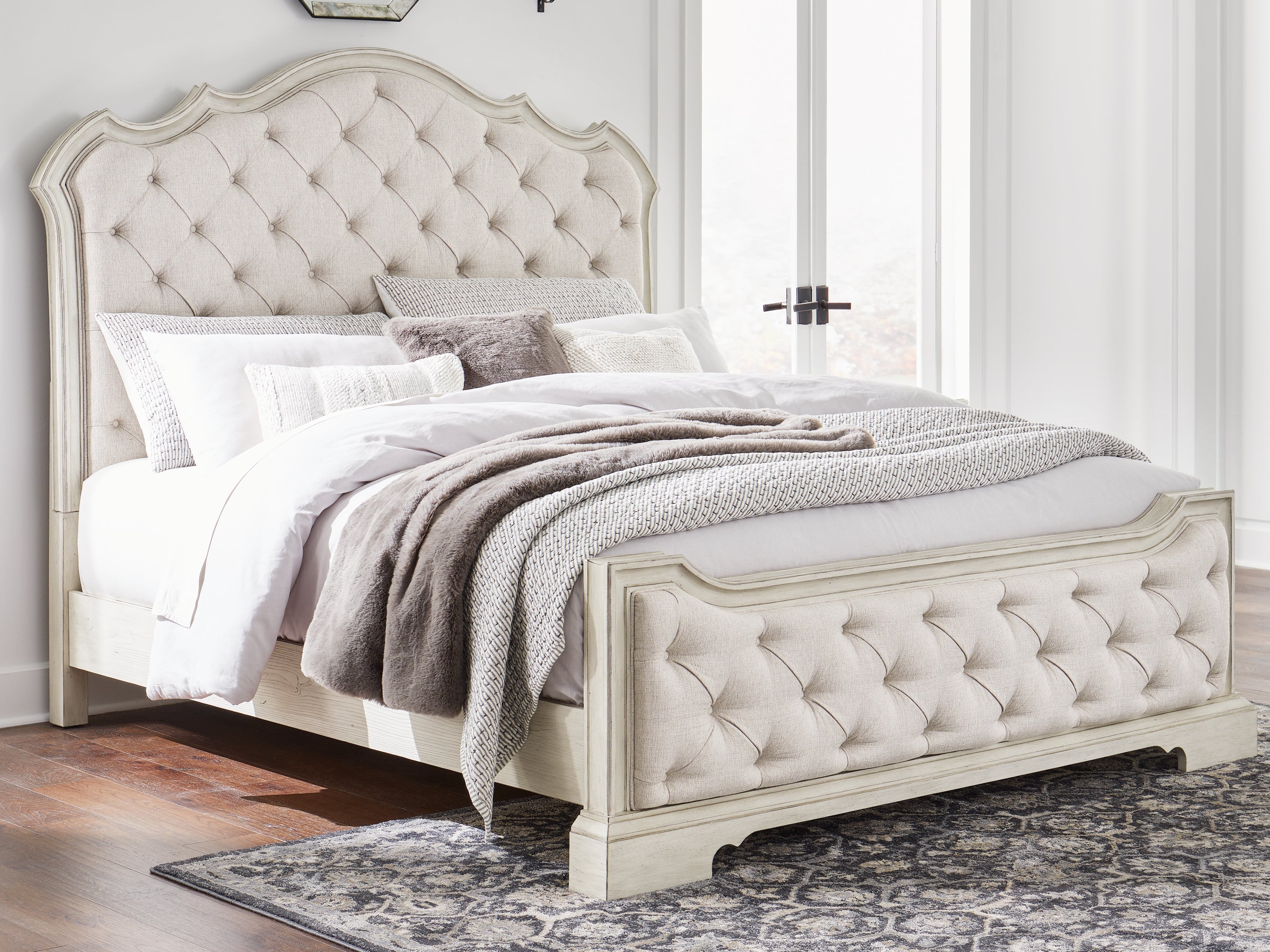 Coral Furniture - Ashley Furniture - Arlendyne Bedroom - California King Upholstered Bed / Antique White - B980B5