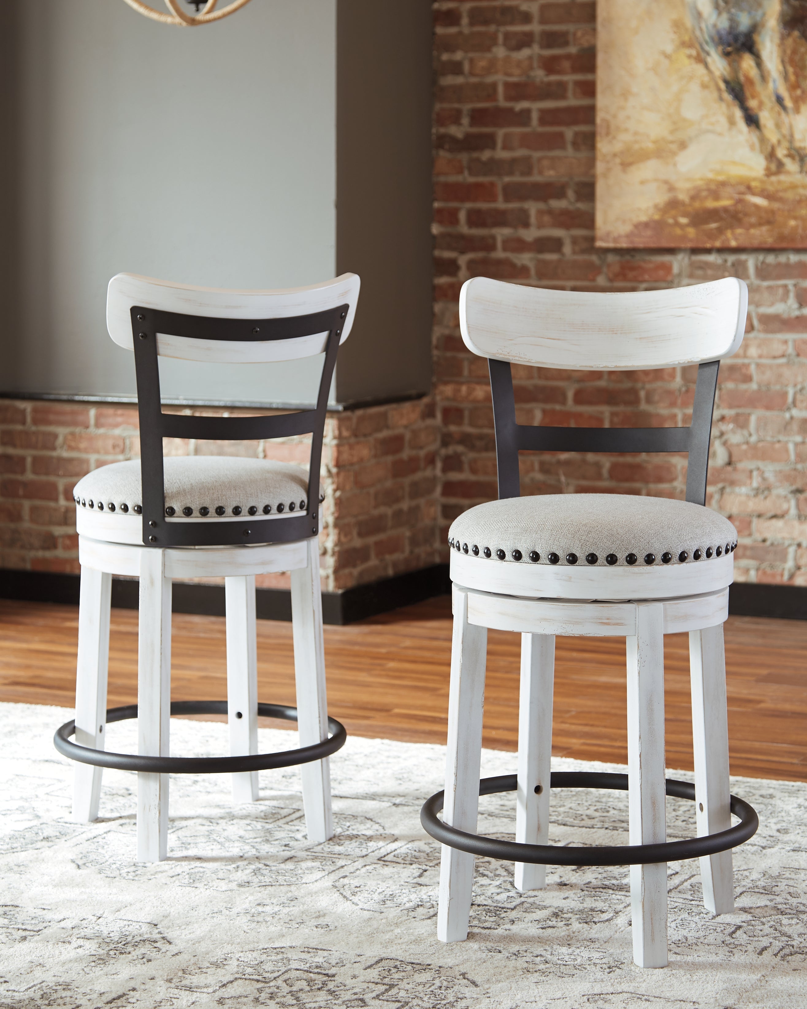 Coral Furniture - Ashley Furniture - Valebeck Dining Room - UPH Swivel Barstool (1/CN) / White - D546-524