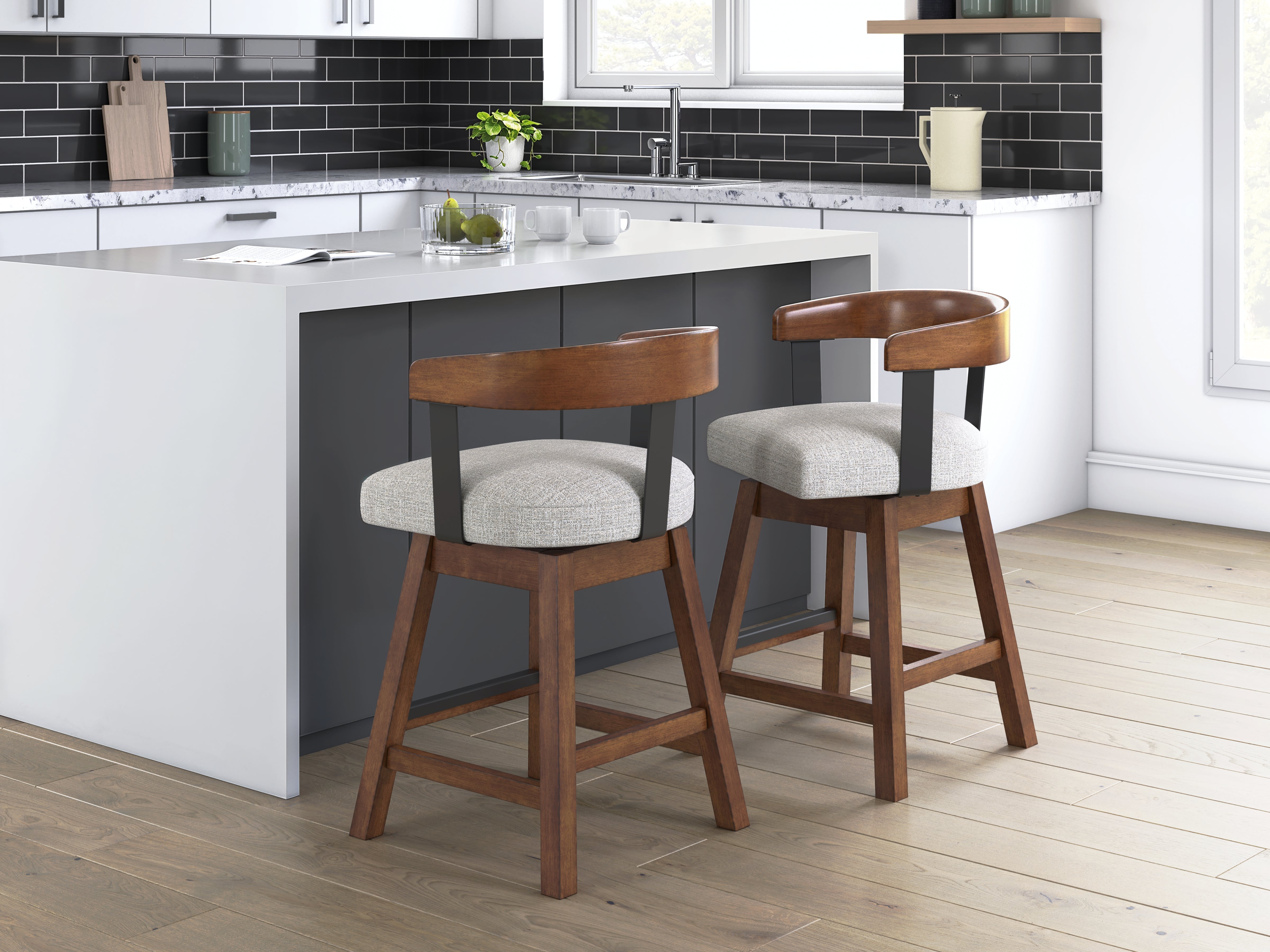 Coral Furniture - Ashley Furniture - Ralene Dining Room - Counter Height Barstool (Set of 2) / Medium Brown - D594-224X2