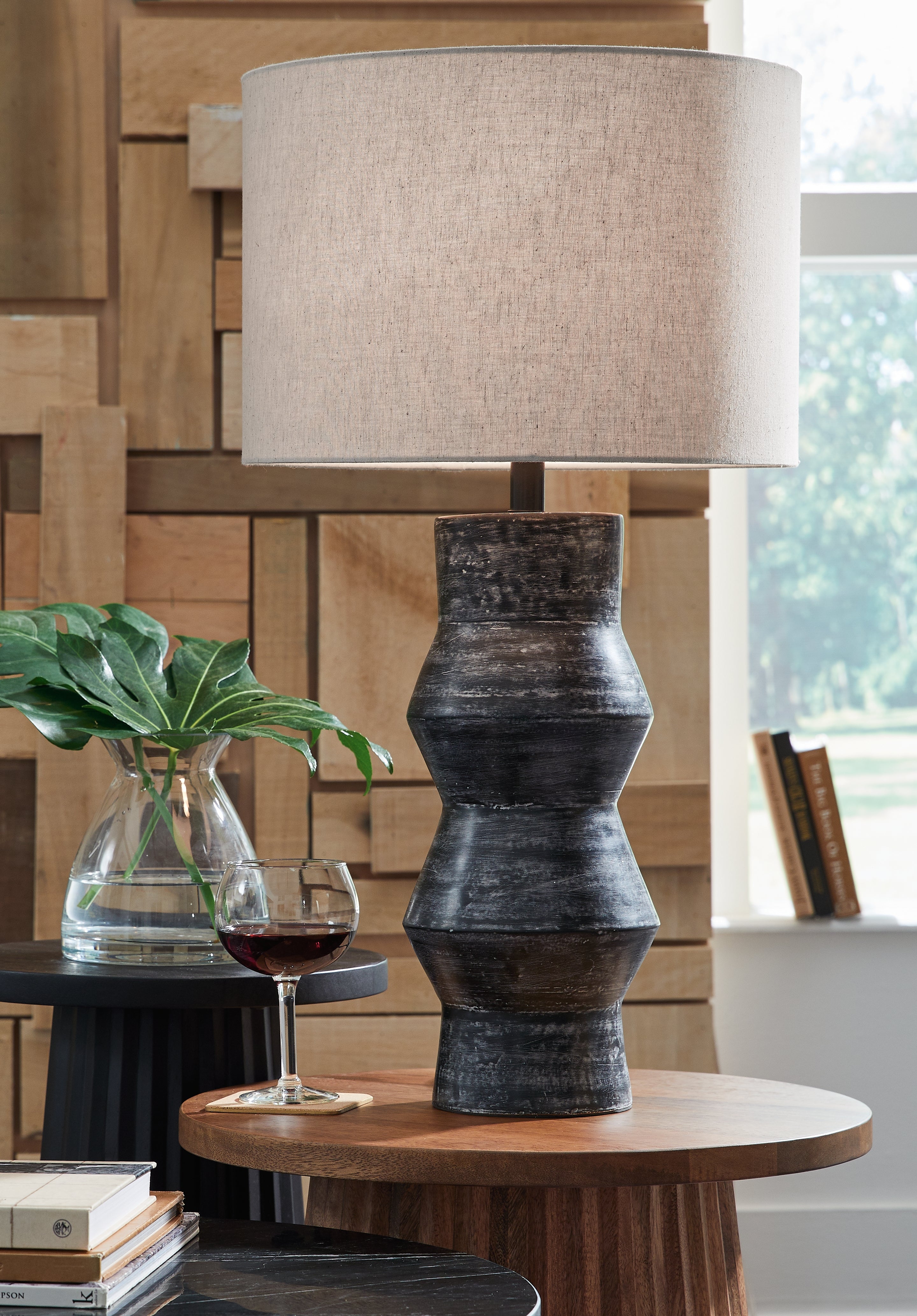 Coral Furniture - Ashley Furniture - Kerbert Lighting - 2-Piece Lamp Set / Distressed Black - L100824X2