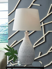 Coral Furniture - Ashley Furniture - Wyattford Lighting - Metal Table Lamp (1/CN) / White/Black - L207614