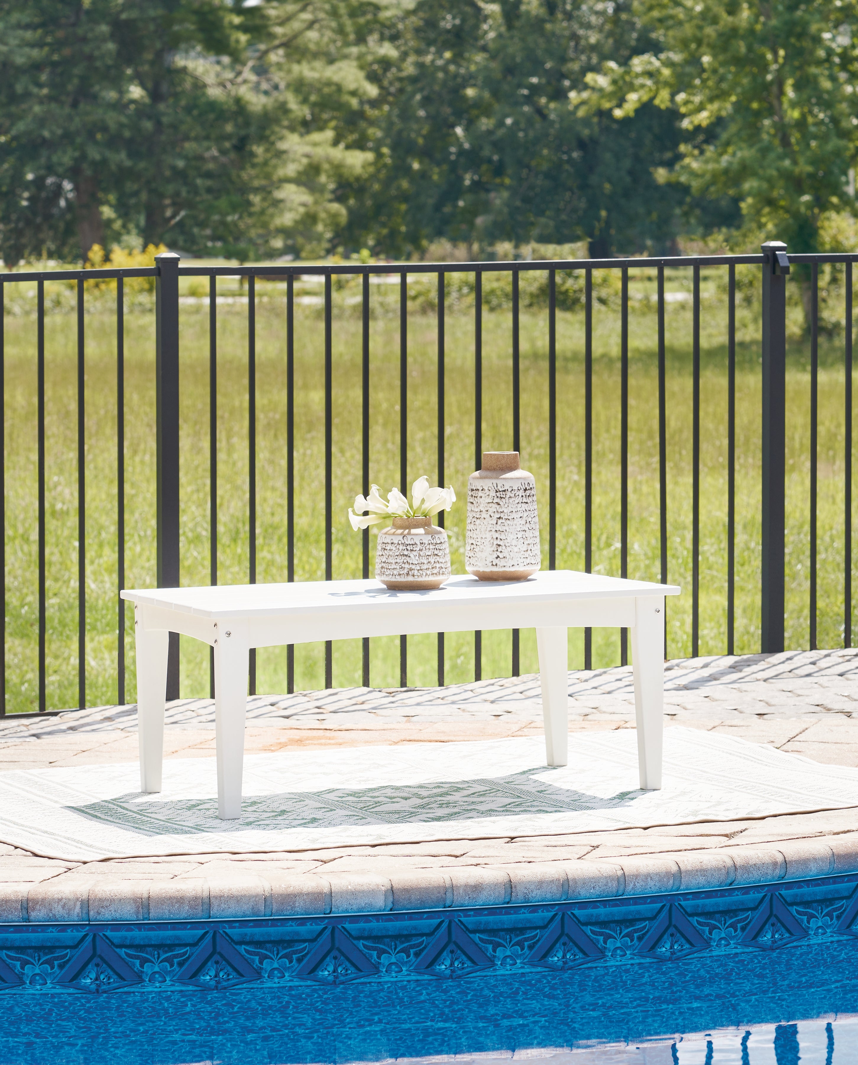 Coral Furniture - Ashley Furniture - Hyland wave Outdoor - Rectangular Cocktail Table / White - P111-701
