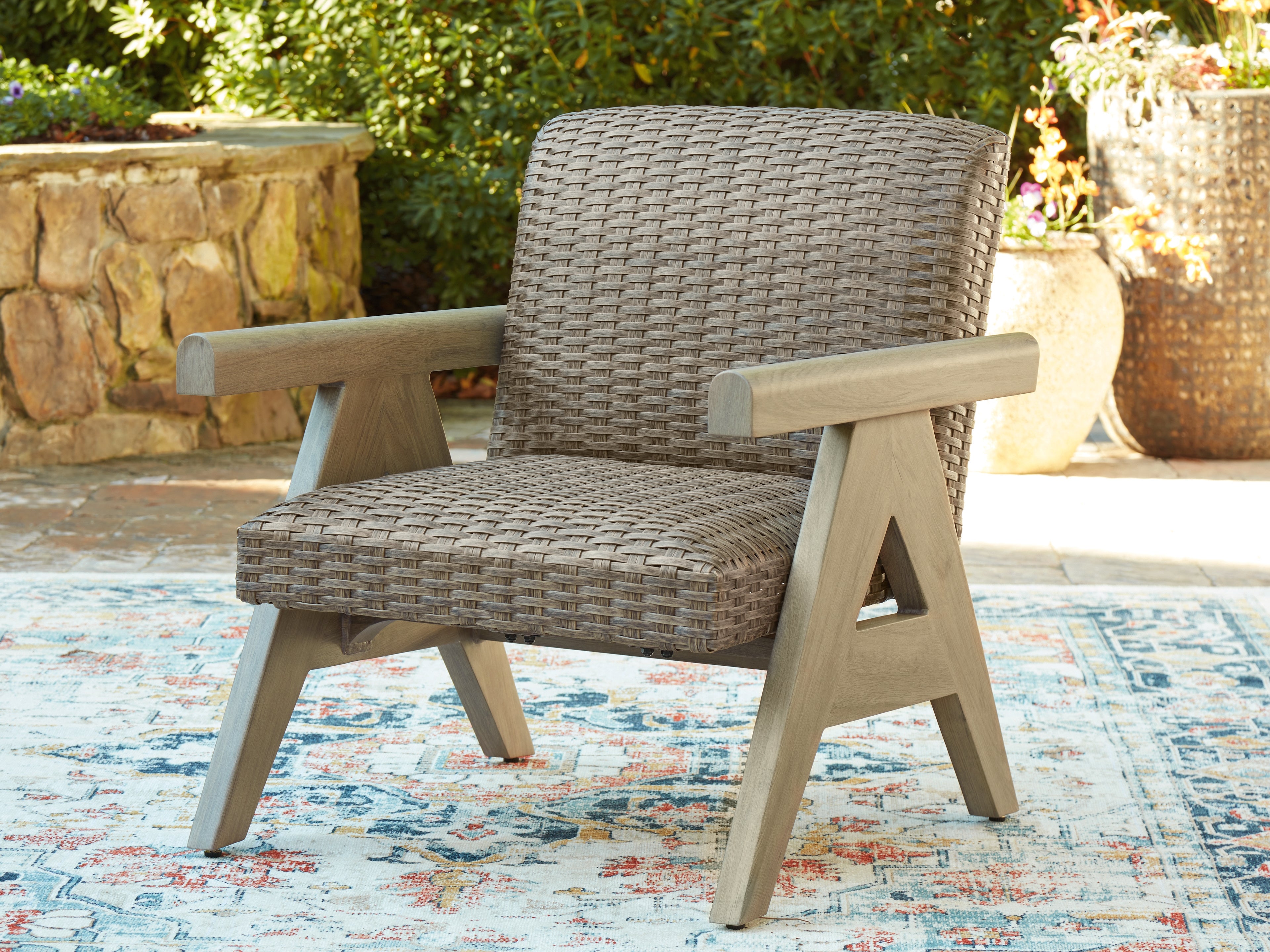 Coral Furniture - Ashley Furniture - Cliff Trails Outdoor - Rocking Lounge Chair / Beige - PCP690-821
