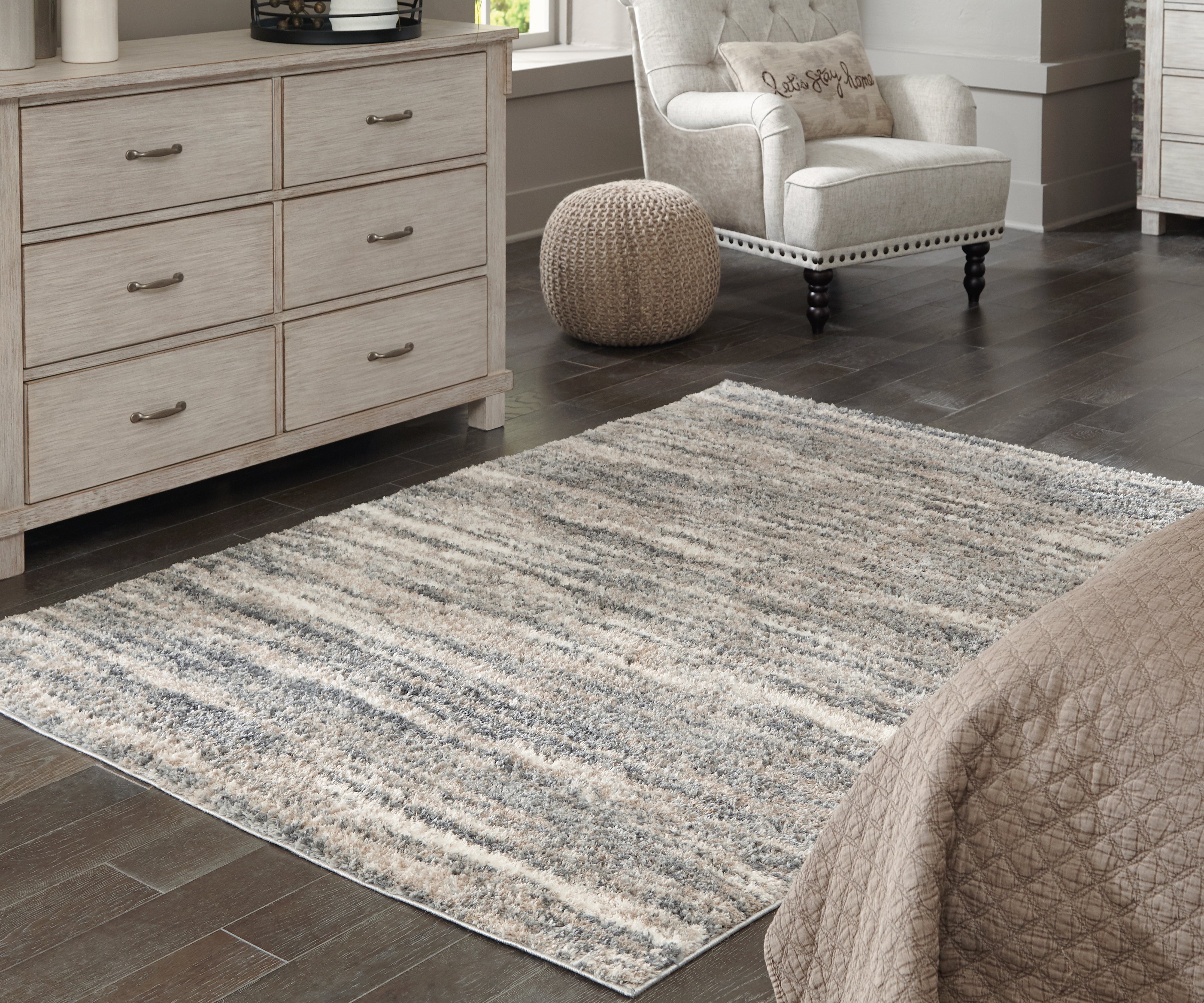Coral Furniture - Ashley Furniture - Gizela Rug - 5'3" x 7'3" Rug / Ivory/Beige/Gray - R404862