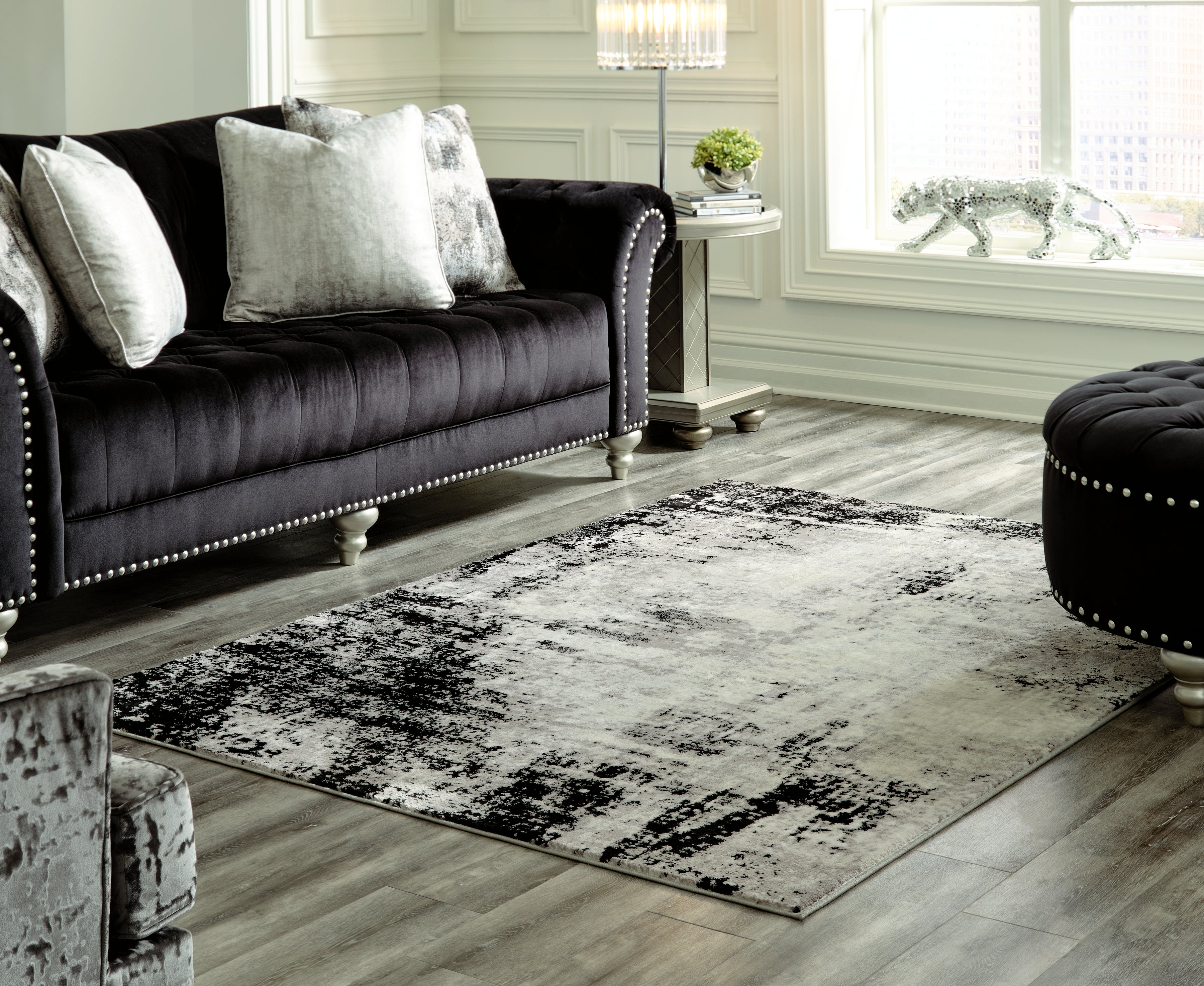 Coral Furniture - Ashley Furniture - Zekeman Rug - 7'10" x 10' Rug / Black/Cream/Gray - R404921