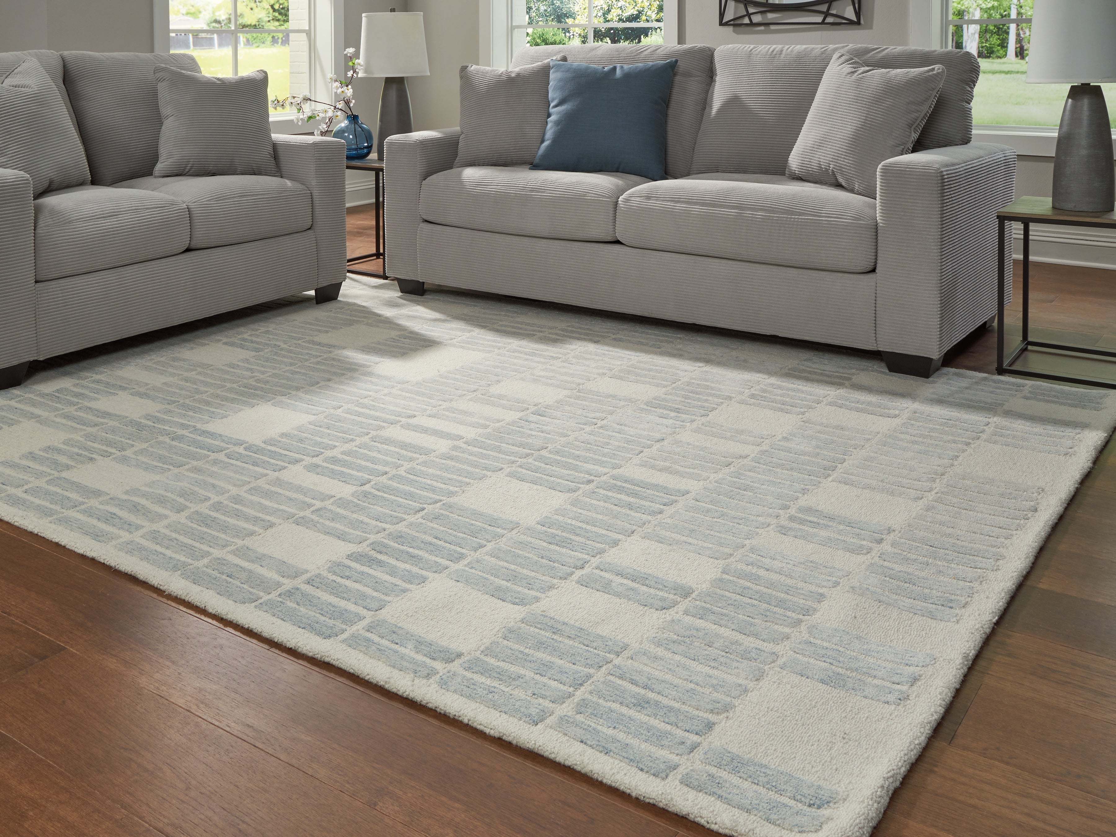 Coral Furniture - Ashley Furniture - Dylanton Rug - 7'8" x 10' Area Rug / Ivory/Blue - R407811